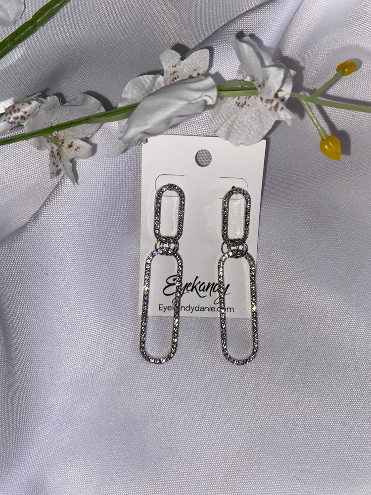 NAOMI Drop Earrings